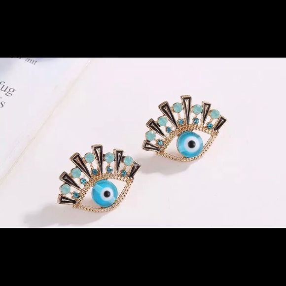 👇🏻$Reduced to lowest price. Vintage Evil eye stud earrings - Picture 4 of 4